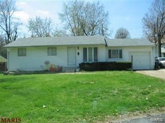 10219 Valley Dr, Saint Louis, MO 63137