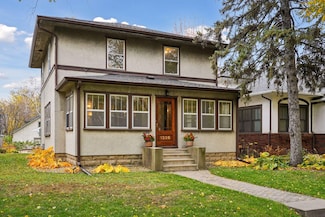 1326 Goodrich Ave, Saint Paul, MN 55105