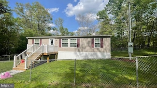 157 Rockface Rd, Levels, WV 25431