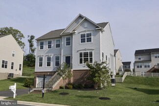 16854 Evening Star Dr, Round Hill, VA 20141