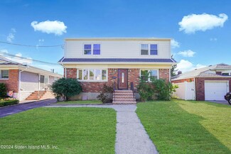 261 Collfield Ave, Staten Island, NY 10314