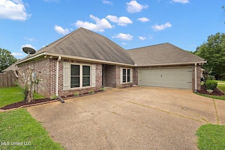 153 W Elbridge Way, Canton, MS 39046