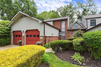 1115 Valleyview Dr, Lawrence, PA 15055