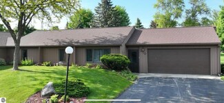 210 Darley Ave Unit 13, Auburn, MI 48611