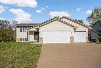409 5th St NW, Saint Michael, MN 55376