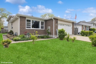 323 E Wilson Ave, Lombard, IL 60148