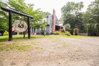 186 Providence St Unit B, Mendon, MA 01756