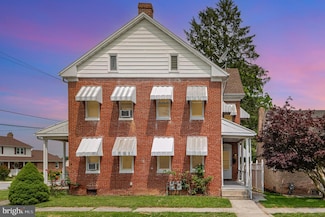 303 Ridge Ave, Mc Sherrystown, PA 17344