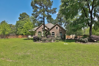 18006 Country Meadow Ln, Magnolia, TX 77355