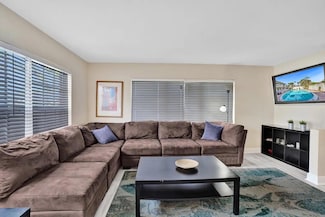 3226 NE 12th St Unit 11, Pompano Beach, FL 33062