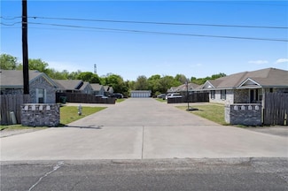 860 N Lacy Dr Unit 3-4, Waco, TX 76705