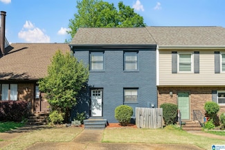 3858 Overton Manor Ln, Vestavia, AL 35243