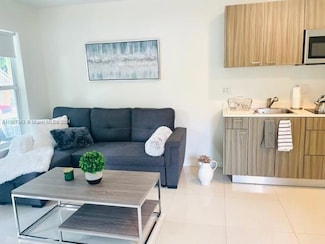 1419 West Ave Unit 106, Miami Beach, FL 33139