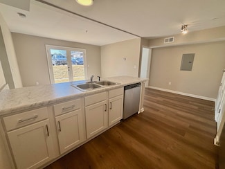 6700 Whispering Oak Place Unit 1, Memphis, TN 38120