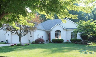 661 Whisperwood Pkwy, Holland, OH 43528
