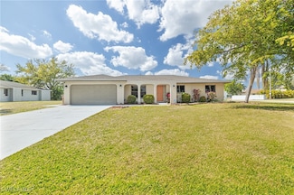1628 Country Club Blvd, Cape Coral, FL 33990