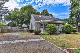 34 Bellavista Dr, Pocasset, MA 02559