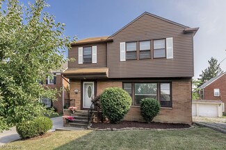 3873 Washington Blvd, University Heights, OH 44118