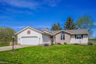 5291 Francesca St NE, Louisville, OH 44641