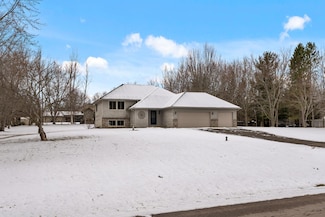 10607 Kalenda Ave NE, Monticello, MN 55362