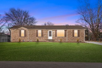 225 Orleans Dr, Clarksville, TN 37042