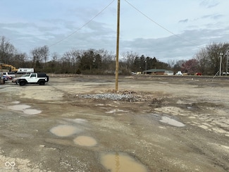 4998 67, Anderson, IN 46017