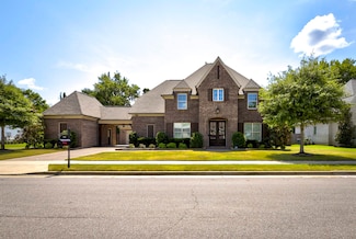 10713 Magnolia Park Cir S, Collierville, TN 38017