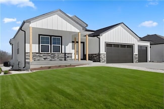 805 W Solomon Dr, van Buren Township, MO 64086
