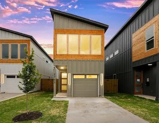2703 Birmingham Ave, Dallas, TX 75215