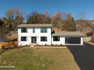 12312 W Kings Gate Rd, Knoxville, TN 37934