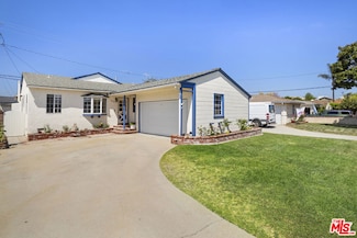 13219 Clyde Park Ave, Hawthorne, CA 90250