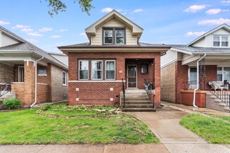5941 W Waveland Ave, Chicago, IL 60634