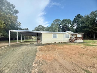 338 Shacklefoot Dr, Milam, TX 75959