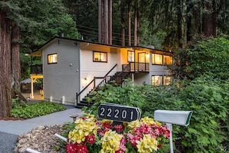 22201 Moscow Rd, Monte Rio, CA 95462