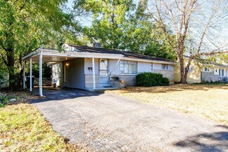 3477 Eakin Rd, Columbus, OH 43204