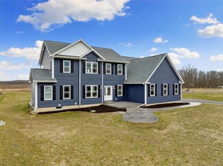 328 Barrett Ln, Bridgeport, NY 13030