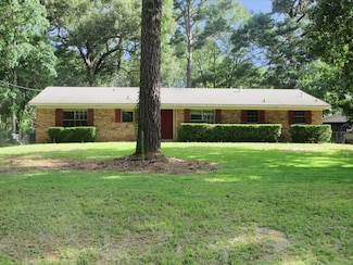 102 Parkview St, Mansfield, LA 71052