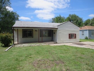 2607 N Chautauqua Ave, Wichita, KS 67219