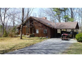 7 White Tail Ln, Penn Yan, NY 14527