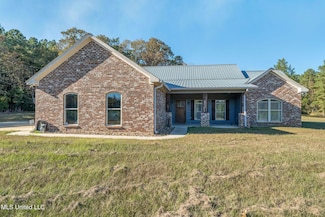 2027 Chapel Dr, Summit, MS 39666