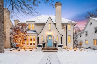 6054 N Bay Ridge Ave, Milwaukee, WI 53217