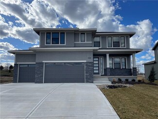 18504 Howe Dr, Overland Park, KS 66085