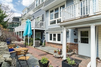 41 School St, Brookline, MA 02446