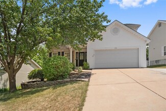826 Top Notch Ln, Eureka, MO 63025