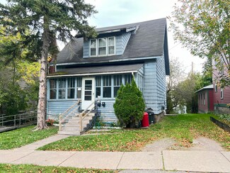 1217 Tweed St, Sault Sainte Marie, MI 49783