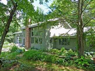 159 Dennison Pond Rd, Francestown, NH 03043