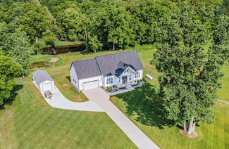 8924 Chicory Ln, Portland, MI 48875