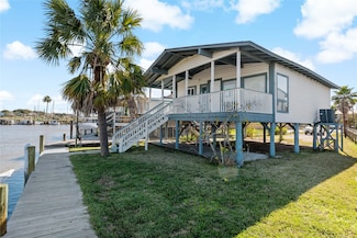 21 1/2 Tindel St, Kemah, TX 77565