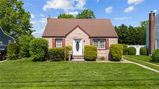 383 Chestnut Ave, East Meadow, NY 11554
