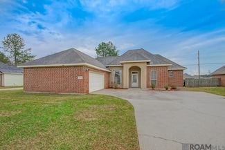 12600 Woodland Hill Rd, Denham Springs, LA 70706